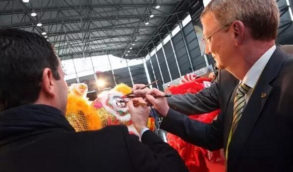 ��ʮ�ˌ��Ї�(gu��)��(gu��)�H������ϼ���b���g(sh��)չ�[��(hu��)