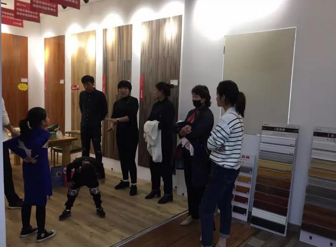 �Ј�ǰ��  ����ף�R���x�ذ��`�ڵ�ʢ�b�_�I(y��)��