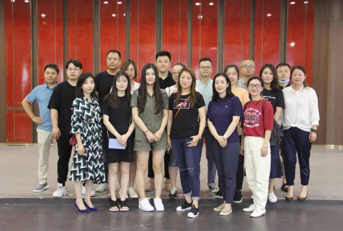 ֪�����b��I(y��)�ǽ܇��H���M(j��n)���xľ�I(y��) ��Ԓ�߶˼Ҿ��O(sh��)Ӌ��