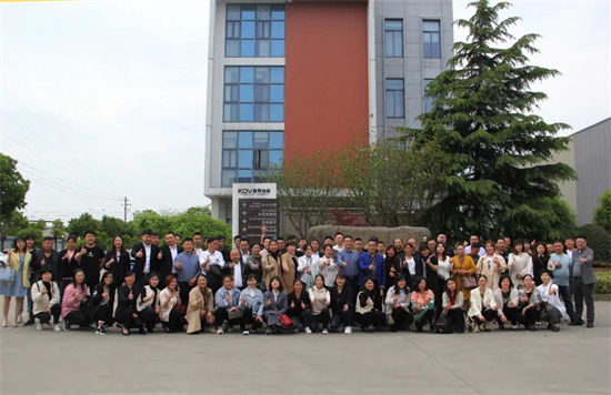 2021���x�̌W(xu��)Ժ�N�۾�Ӣ��Ӗ(x��n)�I(y��ng)�A�M��Ļ��